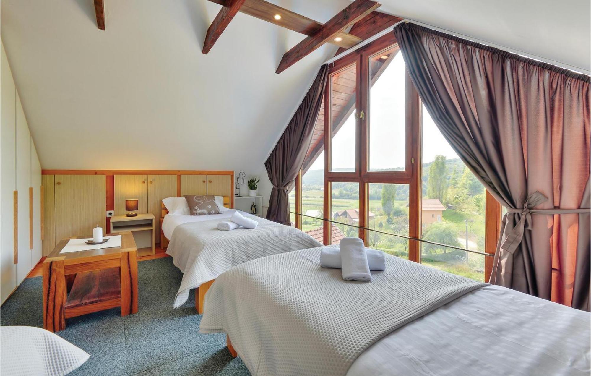 2 Bedroom Gorgeous Home In Trstenik Puscanski Ngoại thất bức ảnh